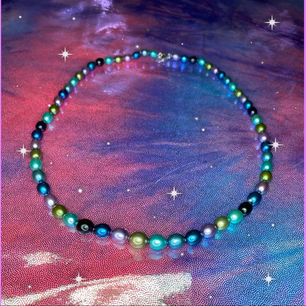 “Mermaid Scales” Synthetic Pearl Necklace